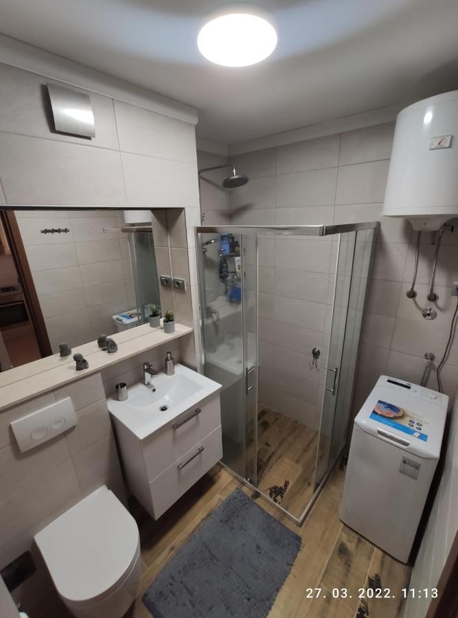 Appartamento Apartman Antonela With Free Garage Parking Spalato Esterno foto