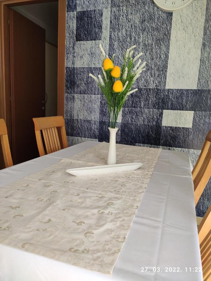 Appartamento Apartman Antonela With Free Garage Parking Spalato Esterno foto