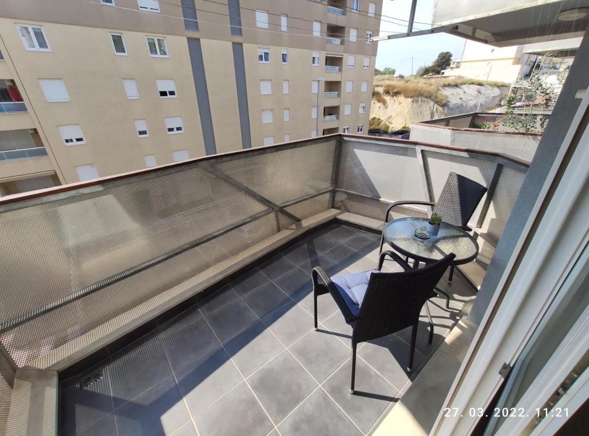 Appartamento Apartman Antonela With Free Garage Parking Spalato Esterno foto
