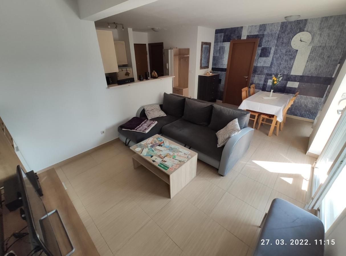 Appartamento Apartman Antonela With Free Garage Parking Spalato Esterno foto