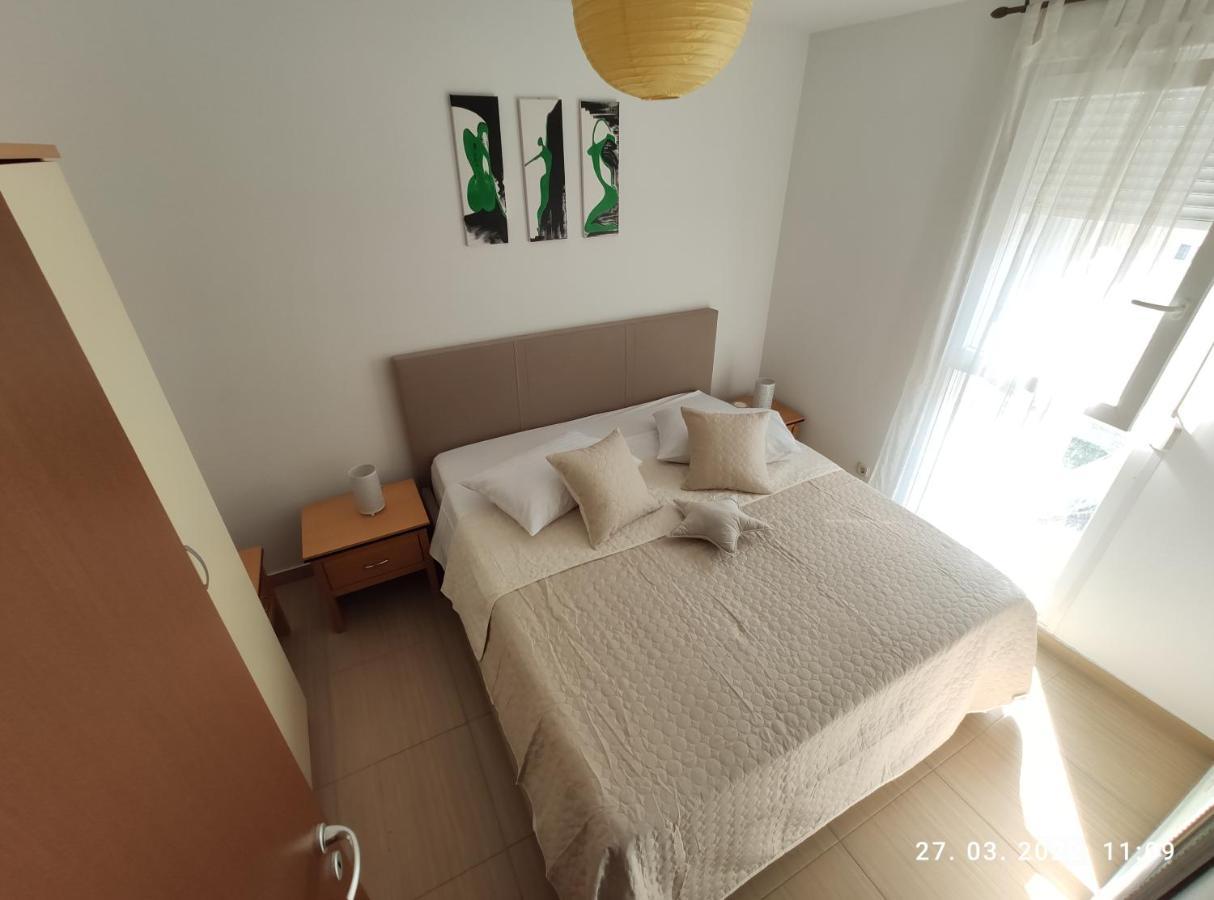 Appartamento Apartman Antonela With Free Garage Parking Spalato Esterno foto