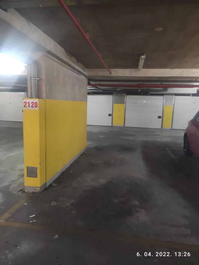 Appartamento Apartman Antonela With Free Garage Parking Spalato Esterno foto